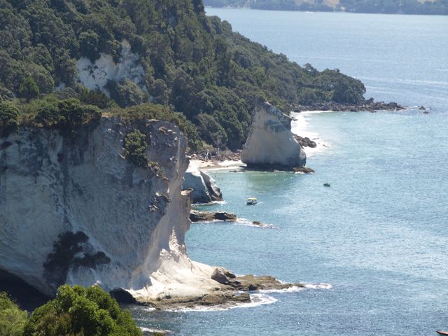 Blick zurück zum Strand von Cathedral Cove